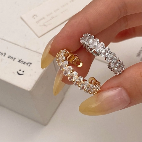 Verstelbare Koperen Ring Met Ovalen Zirconia Open Ontwerp Elegante Mode Sieraden Voor Dames Uniek Design