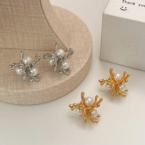 Eleganti Orecchini A Perno In Perla Artificial Di Conchiglia Con Perno In Rame Design A Rami Forma Di Fuoco D'artificio Stile Minimalista
