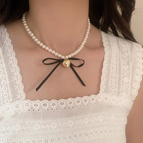 Künstliche Perlenkette Mit Schwarzer Bandschleife Und Kupfer Herzanhänger Französischer Vintage Stil Für Damen Süße Elegante Schlüsselbeinkette