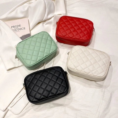 Women Quilted Diamond Lattice Crossbody Bag PU Leather Camera Bag With Gold Chain Strap Daily Small Shoulder Bag For Ladies