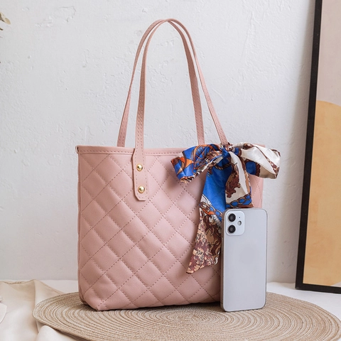 Damen Mode Gesteppte Tragetasche Große Kapazität PU Leder Handtasche Mit Seidenschal Dekoration Elegante Rautenmuster Schultertasche