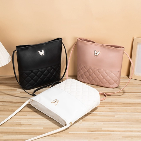 Fashion Women Quilted Shoulder Bag Butterfly Decor PU Leather Crossbody Bag Casual Daily Commuting Versatile Purse