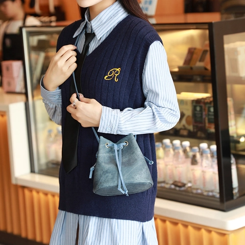 Sac Seau en Cuir PU Vintage pour Femmes Mode Minimaliste Couleur Unie Sac à Bandoulière Petit Sac Crossbody Quotidien Décontracté