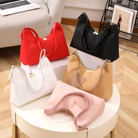 Bolso de Hombro para Mujer Minimalista Urbano de Cuero PU Acolchado en V Color Sólido Bolso Hobo de Axila Con Cremallera Redonda Oro