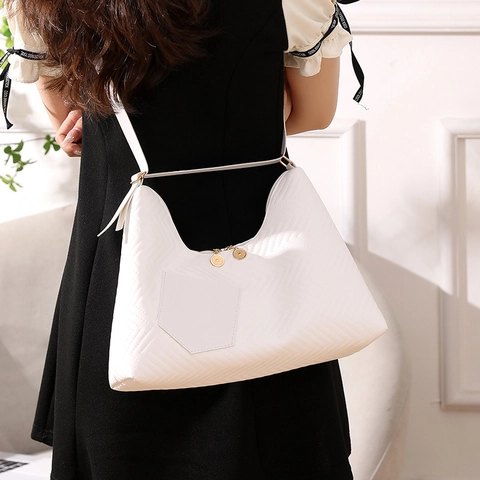 Women's Large Capacity PU Leather Crossbody Bag Quilted Chevron Pattern Hobo Shoulder Bag with Golden Circular Zipper Fashion Handbag