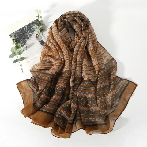 Bohemian Geometric Wave Print Large Scarf Women Lightweight Breathable Polyester Shawl Retro Ethnic Sunscreen Wrap