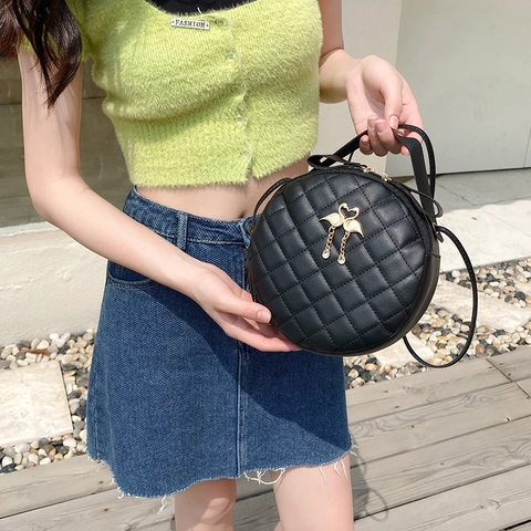 Borsa a Tracolla Tonda Piccola Trapuntata Donna Pelle PU Ciondoli Metallo Cigno Fenicottero Nappe Borsa a Mano Moda Regalo