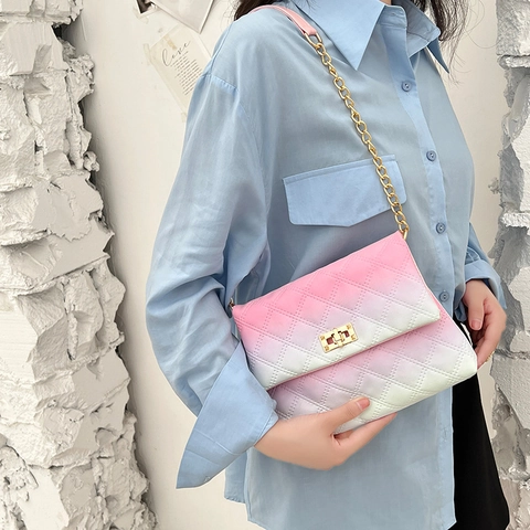 Women Gradient Quilted Shoulder Bag Rhombic PU Leather Chain Strap Crossbody Flap Small Square Bag Korean Style