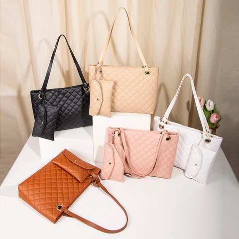 Quilted PU Leather Tote Handbag Large Capacity Shoulder Bag With Small Pouch Elegant Casual Rhombus Pattern Gold Ring