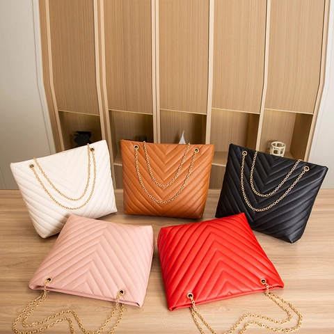 Borsa Tote Trapuntata A V Da Donna Pelle PU Grande Capacità Catena Dorata Borsa A Tracolla Moda Urbana Versatile Elegante