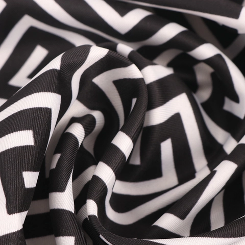 Elegante Foulard Quadrato Raso Stampa Geometrica Greca Sciarpa Da Collo Leggero Versatile Moda Per Donne