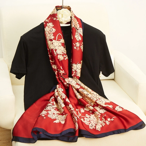 Damen Eleganter Schal aus SimulationsSatin mit Blumenmuster Großer Leichter Sonnenschutz Dekorative Satinhülle für Reisen Strand Party Vintage Modisches Accessoire