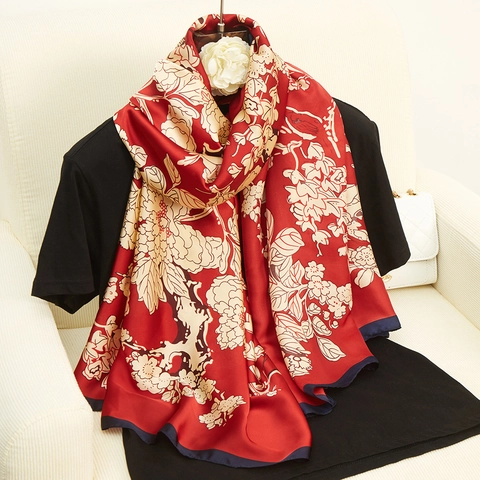 Damen Eleganter Schal aus SimulationsSatin mit Blumenmuster Großer Leichter Sonnenschutz Dekorative Satinhülle für Reisen Strand Party Vintage Modisches Accessoire
