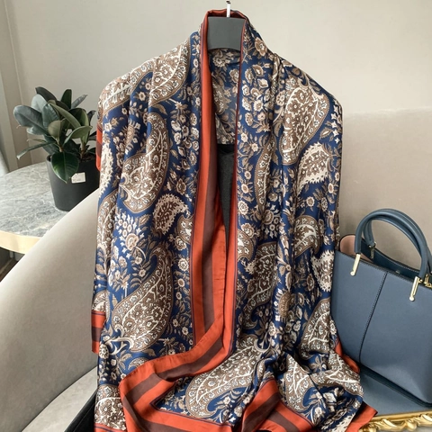 Damen Langer Schal Vintage Paisley Blumendruck Satin Satinntextur Großer Schal Elegantes Ethno-Reisezubehör