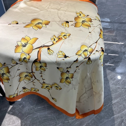 Floral Satin Square Scarf Elegant Satin Like Printed Headband Shawl Neck Scarf For Women Mother Gift Korean Style