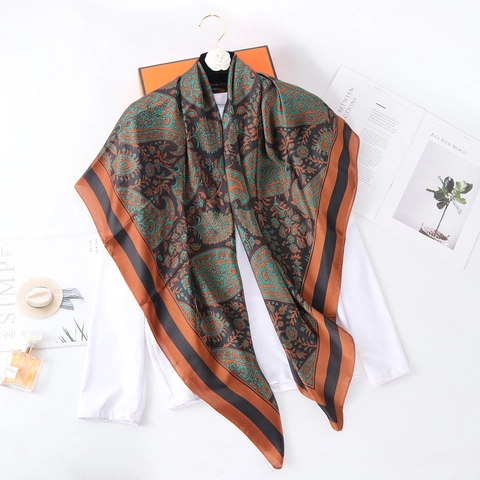 Retro Paisley Print Large Square Scarf Satin Polyester Satin Feel Hijab Head Wrap For Women
