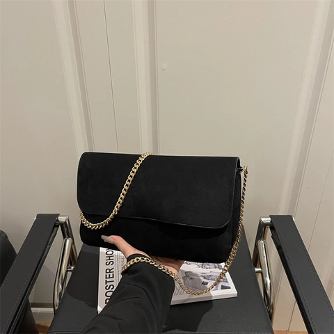 Minimalistische Damen PU Leder Schultertasche Große Kapazität Wildleder Textur Quadratische Umhängetasche Mit Metallkette