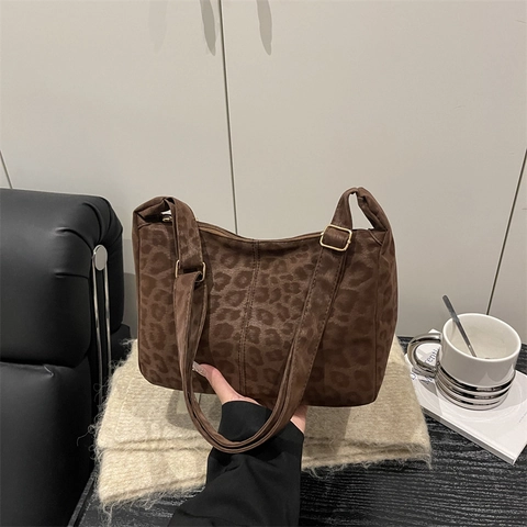 Borsa A Spalla Con Stampa Leopardata Grande Capacità Borsa Hobo Tote Sottobraccio Con Tracolla Regolabile Fibbia In Metallo