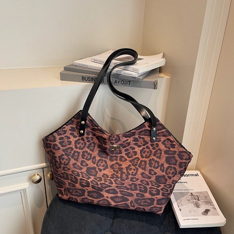 Luipaardprint Tote Bag Dames PU Leer Grote Capaciteit Vintage Schoudertas Met Metalen Sluiting Voor Dagelijks Gebruik