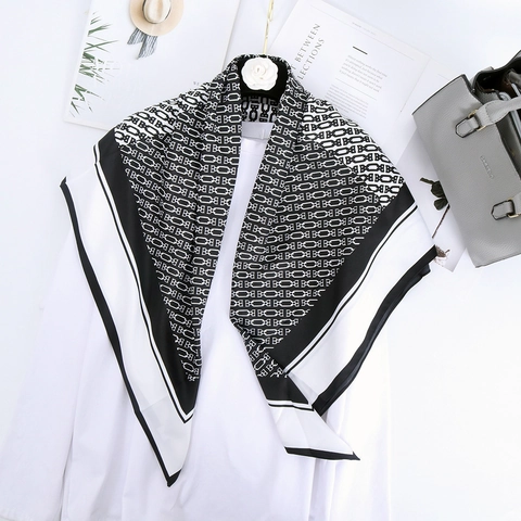 Women Elegant Twill Satin Square Scarf Letter Chain Monogram Print Silk-Like Headscarf Shawl Fashion Neck Scarf