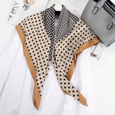 Foulard Quadrato Elegante Da Donna Stampa A Griglia In Raso Di Raso Scialle Grande Moda Minimalista