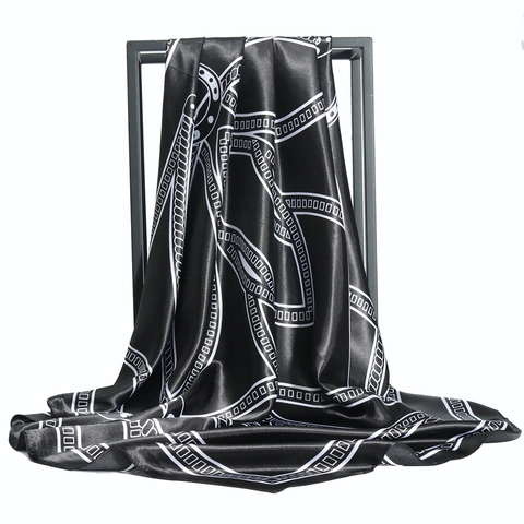 Foulard Carré Sensation Satin Satin Polyester Imprimé Chaîne Géométrique Grand Bandana Élégant Accessoire De Mode Pour Femmes