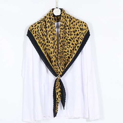 Leopard Print Pleated Scarf Fashion Square Shawl With Ring Buckle Crinkle Polyester Wrap For Women Autumn Winter