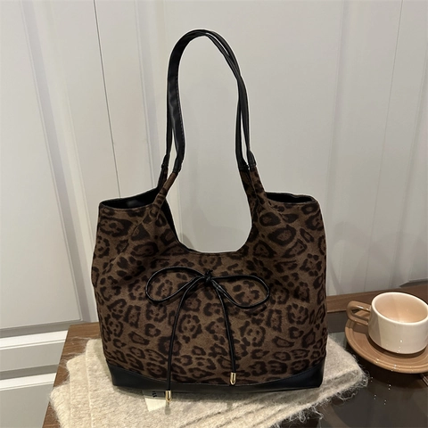 Moda Estampado De Leopardo Gran Capacidad Bolso De Mano Para Mujer Textura De Gamuza Bolso De Hombro Con Decoración De Lazo