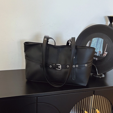 Vintage PU Leder Große Kapazität Tote Tasche Für Damen Urban Minimalistische Schultertasche Mit Gürtelschnalle Und Ösen Dekor Achseltasche
