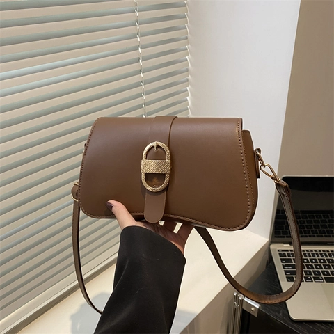 Women PU Leather Shoulder Bag Retro Minimalist Crossbody Underarm Bag With Textured Gold Metal Buckle Small Square Fashion