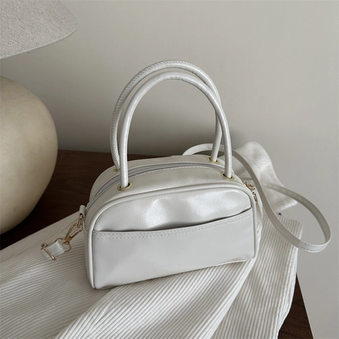 Sac À Main Pour Femme En Similicuir PU Brillant Style Rétro Minimaliste Sac À Bandoulière Avec Doubles Poignées Chic