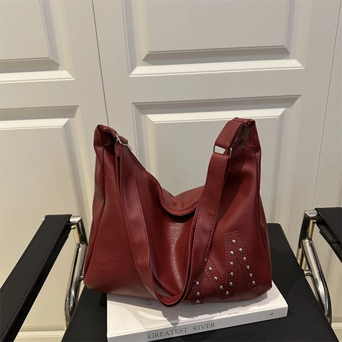 Damen Große Kapazität PU Leder Tote Bag Mit Niet Buchstaben M Urban Simple Pendeln Schultertasche Handtasche