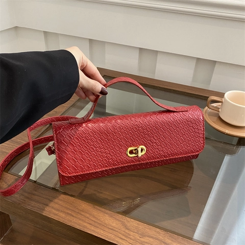 Woven Texture PU Leather Shoulder Bag For Women Retro Chic Baguette Handbag With Metallic Lock And Adjustable Strap
