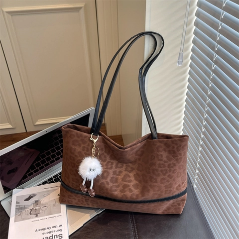 Vintage Leopard Print Faux Suede Tote Bag Large Capacity Commuting Shoulder Bag With Plush Monster Pendant For Women