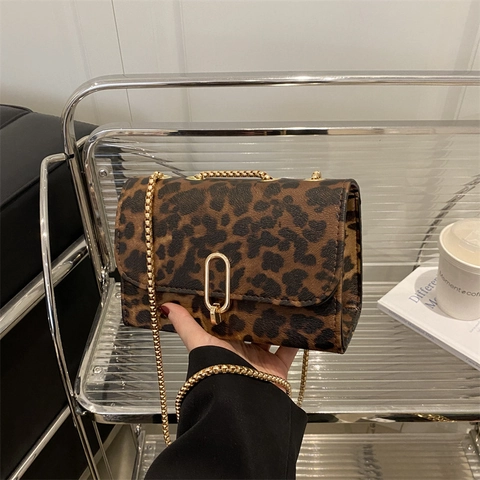 Women PU Leather Shoulder Crossbody Bag Golden Chain Strap Oval Metal Lock Retro Small Square Flap Handbag