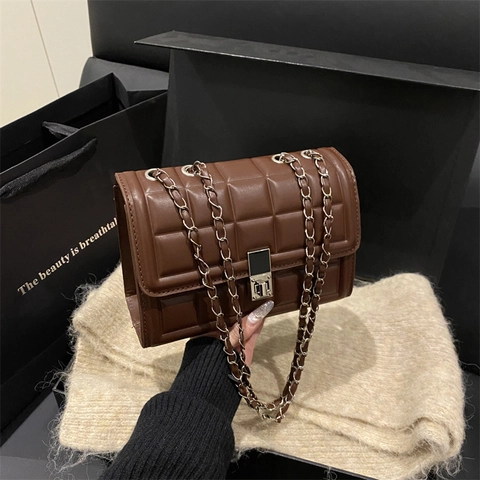 Quilted Shoulder Bag PU Leather Trendy Square Crossbody With Metal Chain Strap Silver Lock Solid Color Women Fashion