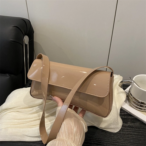 Damen Baguette Schultertasche Patent PU Leder Minimalistische Glänzende Achseltasche Retro Klappe Magnetverschluss
