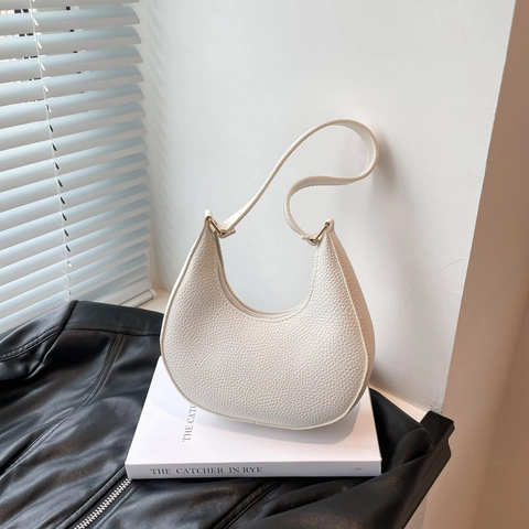 Minimalist Pebbled PU Leather Hobo Bag Crescent Shoulder Underarm Handbag For Women Korean Style Simple Trendy Gold Hardware