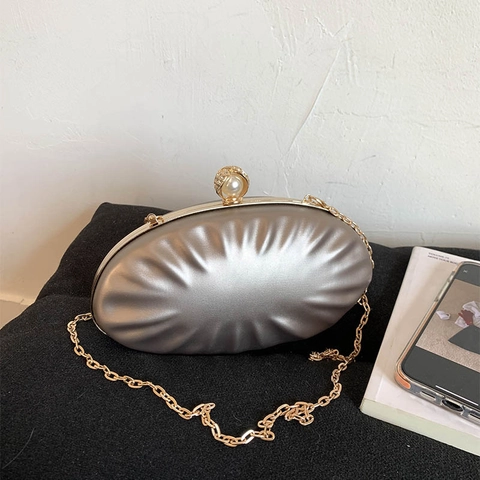 Borsa da Sera a Forma di Conchiglia Plissettata da Donna in Pelle PU Perla Artificial Strass Catena Tracolla per Matrimonio Festa