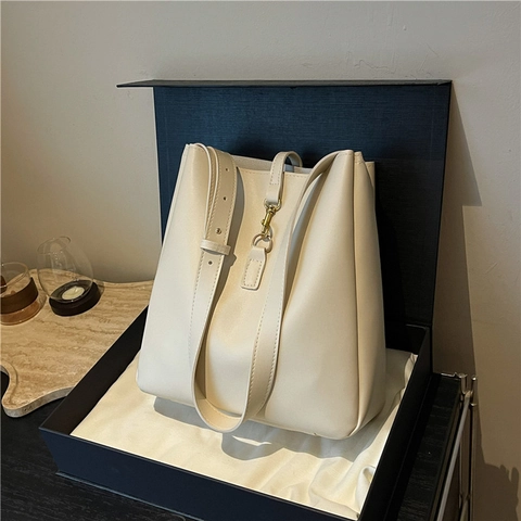 Borsa A Secchiello Da Donna In Pelle PU Grande Capacità Chiusura A Gancio Dorata Tracolla Regolabile Quotidiana Casual Retro Tote