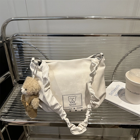 Bolso De Hombro Mujer Cuero PU Correa Fruncida Estampado De Oso Caricatura Bolso Casual Con Colgante De Peluche