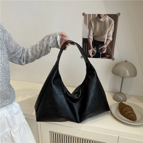 Large Capacity Hobo Shoulder Bag PU Leather Simple Underarm Tote For Women Fashion Commuter Solid Color Minimalist