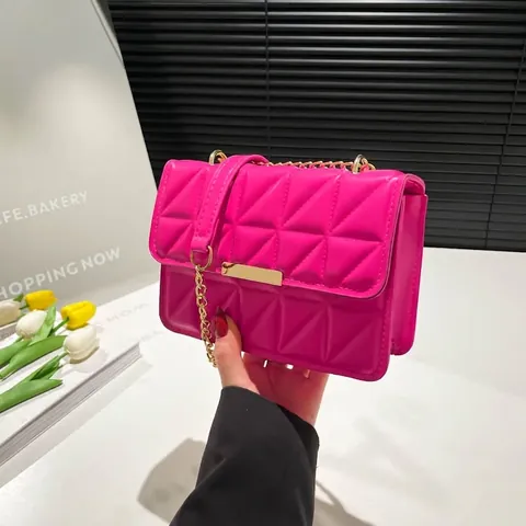 Borsa a Spalla Trapuntata in Pelle PU da Donna Minimalista Urbano Piccola Borsa Quadrata con Tracolla a Catena