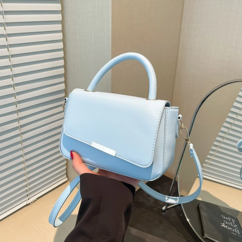 Mode Damen PU Leder Kleine Quadratische Umhängetasche Einfarbig Klappe Handtasche Mit Metallstab Deko Und Verstellbarem Riemen