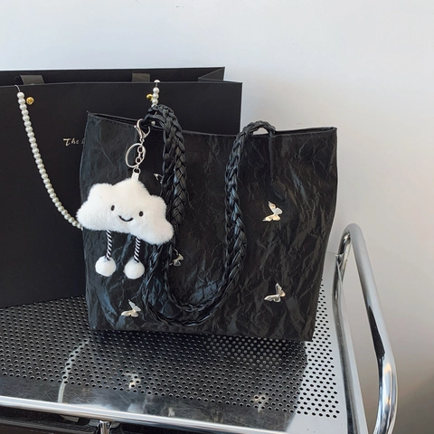 Borsa Tote A Spalla Pelle PU Increspata Farfalla In Metallo Manico Intrecciato Ciondolo Nuvola Chic Donna