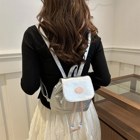 Mini Zaino Da Donna Retro Pelle PU Piccolo Zainetto Con Coulisse E Patta Moda Semplice Street Style Viaggio