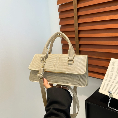 Minimalist PU Leather Shoulder Bag For Women Large Capacity Tote With Metal Strip Decoration Solid Color Summer Handbag