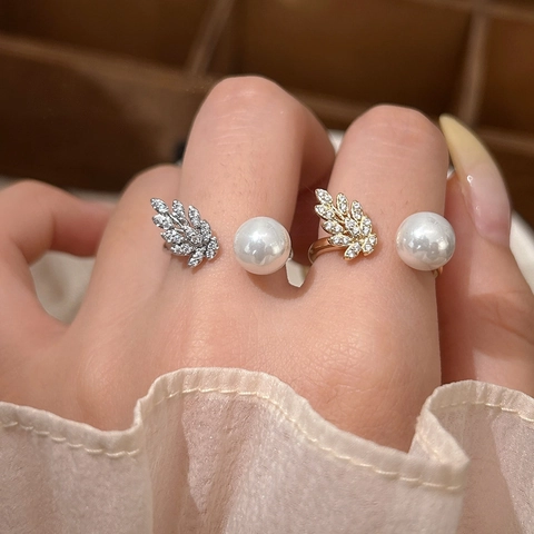 Elegant Peacock Feather Leaf Open Ring Copper Zircon Artificial Pearl Adjustable Niche Design French Style Jewelry Women Accessory