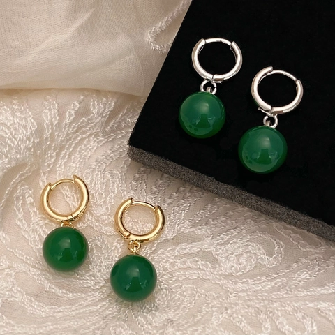 Französische Retro-Creolen Mit Grünem Chalcedon-Rundperlen-Anhänger Kupfer Exquisiter Täglicher Schmuck Für Damen