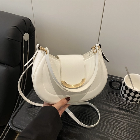 Vintage Damen PU Leder Halbmond Schultertasche Minimalistische Unterarmtasche Mit Goldener Metallschnalle Casual Umhängetasche